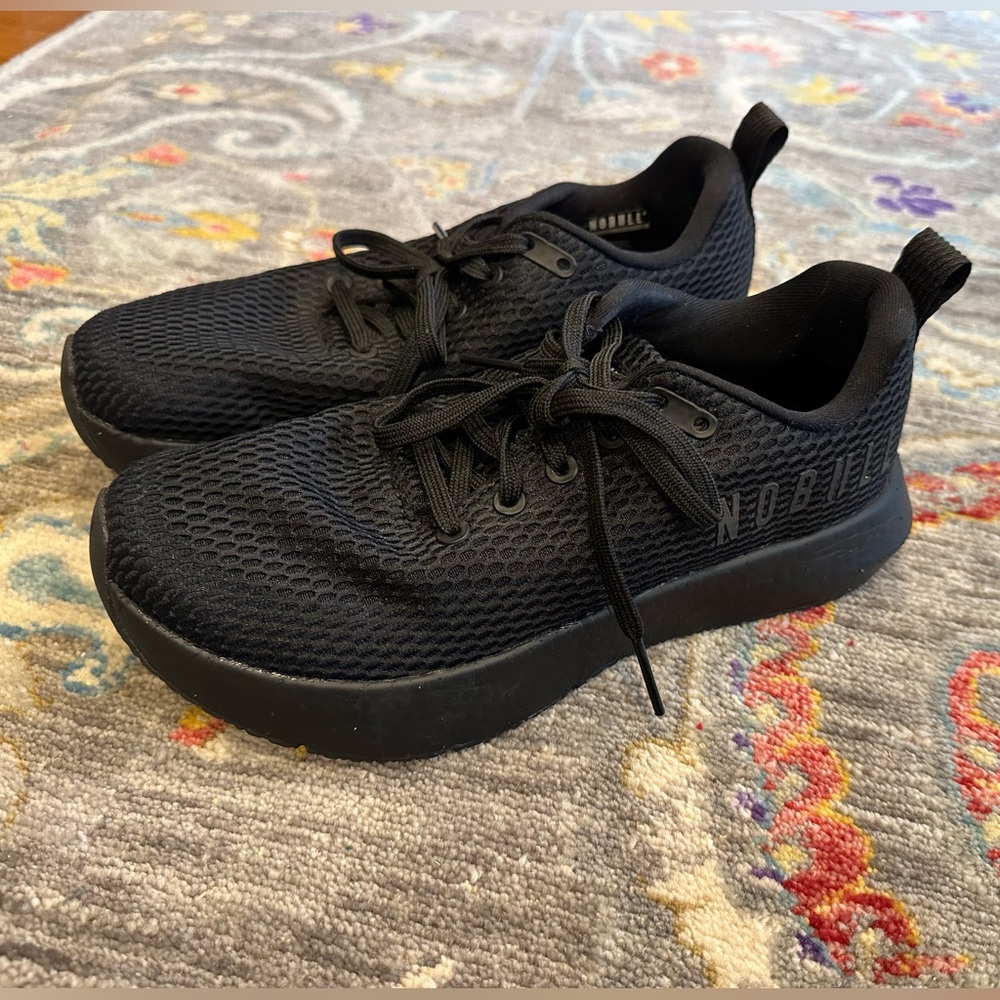NOBULL Women’s Triple Black Drive Mesh Hybrid Workout Shoe W 8.5 EU40 - Picture 2 of 9